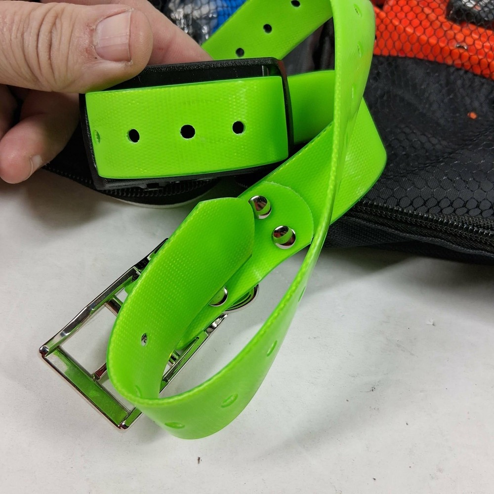 Aetertek AT-216 Dog Training System 2-Collar Kit 550M Range Orange‎ Green Case - Picture 10 of 10